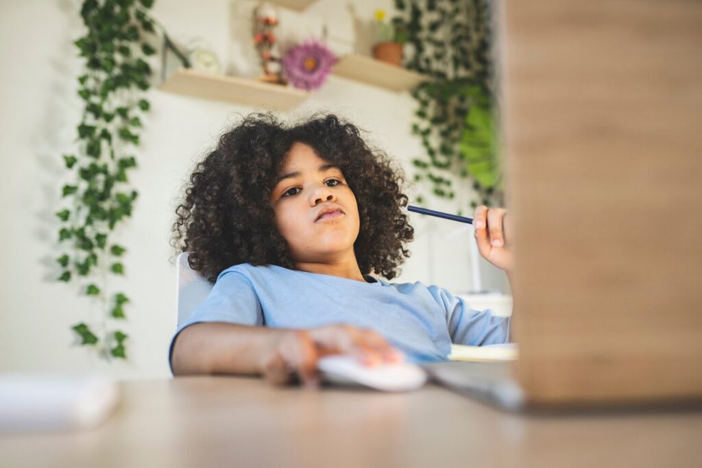 little boy with computer mouse home tired studying 188913 2727